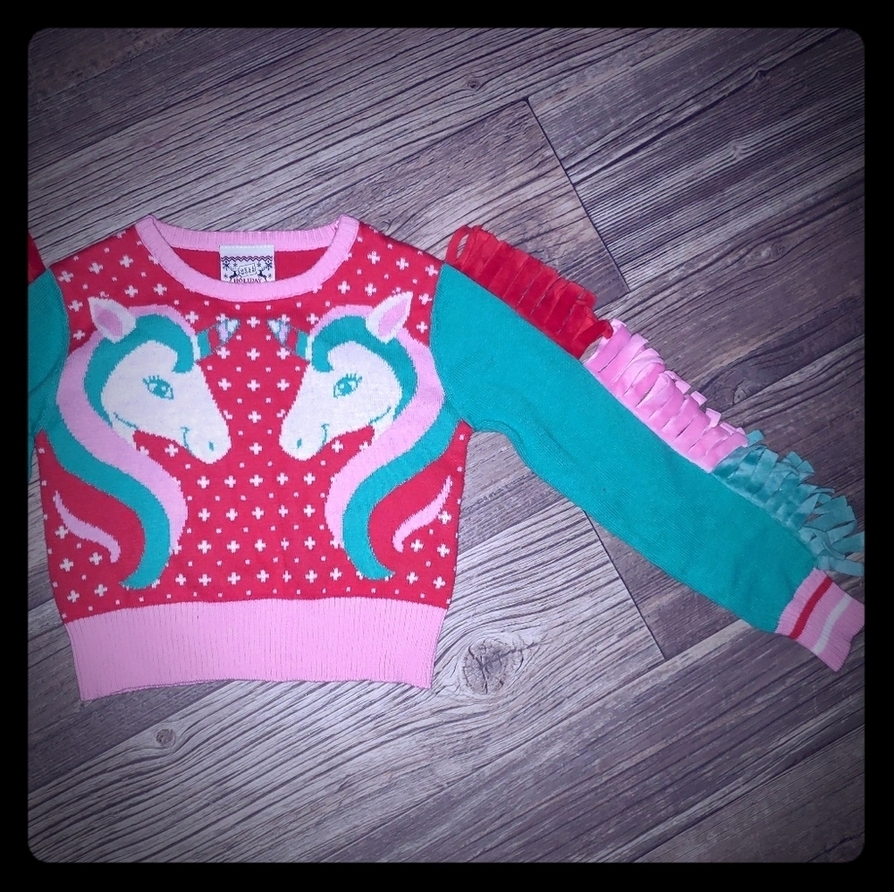 Unicorn 🦄 Holiday Sweater VERY CUTE!